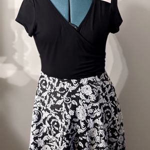 Modcloth Gilli B&W Floral Dress - L